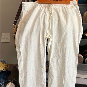 Women’s White Casual Pants